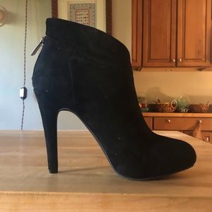 Jessica Simpson Bootie Heels 👠 🖤